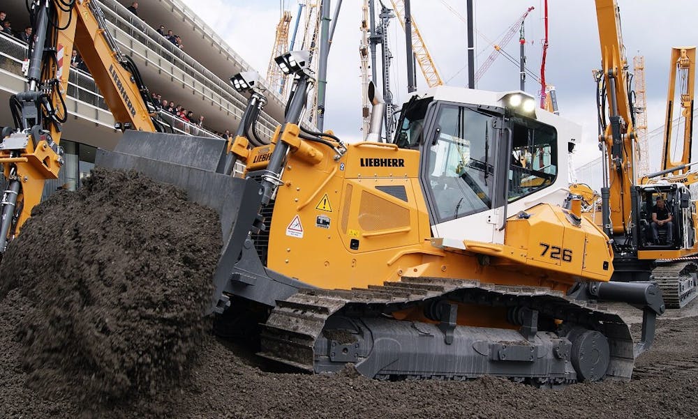 Diesel-gravkoen er en af de maskiner på byggepladserne, som udleder store mængder CO2. Liebherr er en af de store virksomheder, som er i gang med at udvikle elektriske byggemaskiner. Foto: CCBY Neuwieser