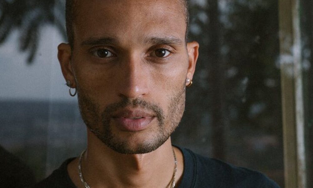 Bobby Kolade, som er er manden bag brandet BUZIGAHILL, der har lanceret kolektionen Return to Sender. Foto: Ian Nnyanzi