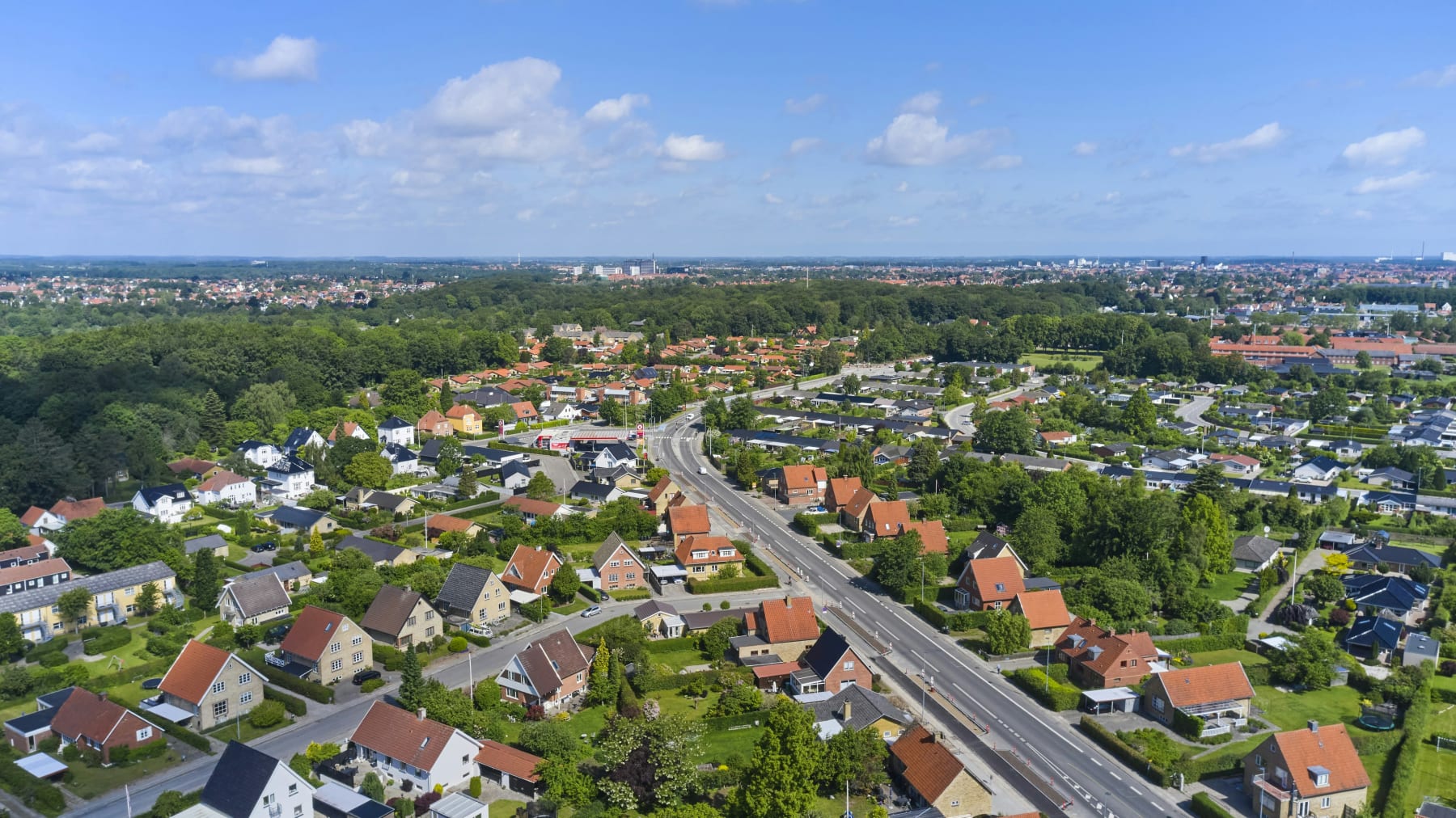 Flere og flere hjem i Danmark bruger varmepumper til opvarmning.
